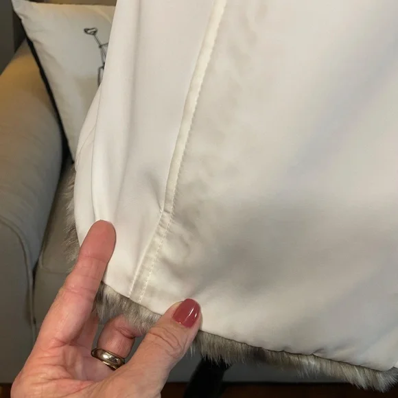 Kristen Blake, Reversible, faux fur vest, sz Med - Picture 11 of 12